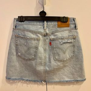 Levi’s denim mini skirt